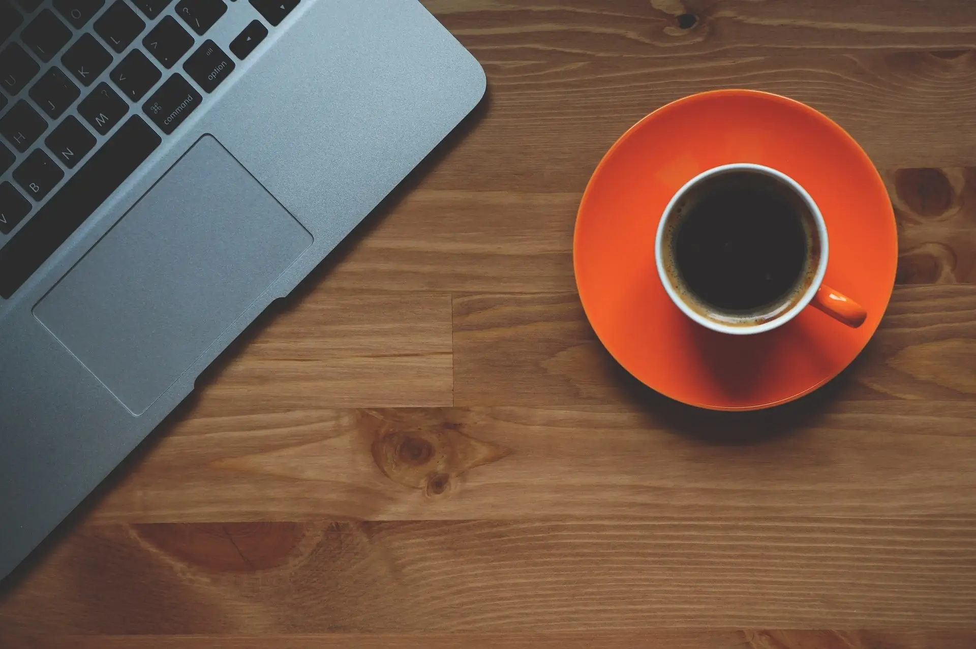 What is & How to Build an AI Voice Agent