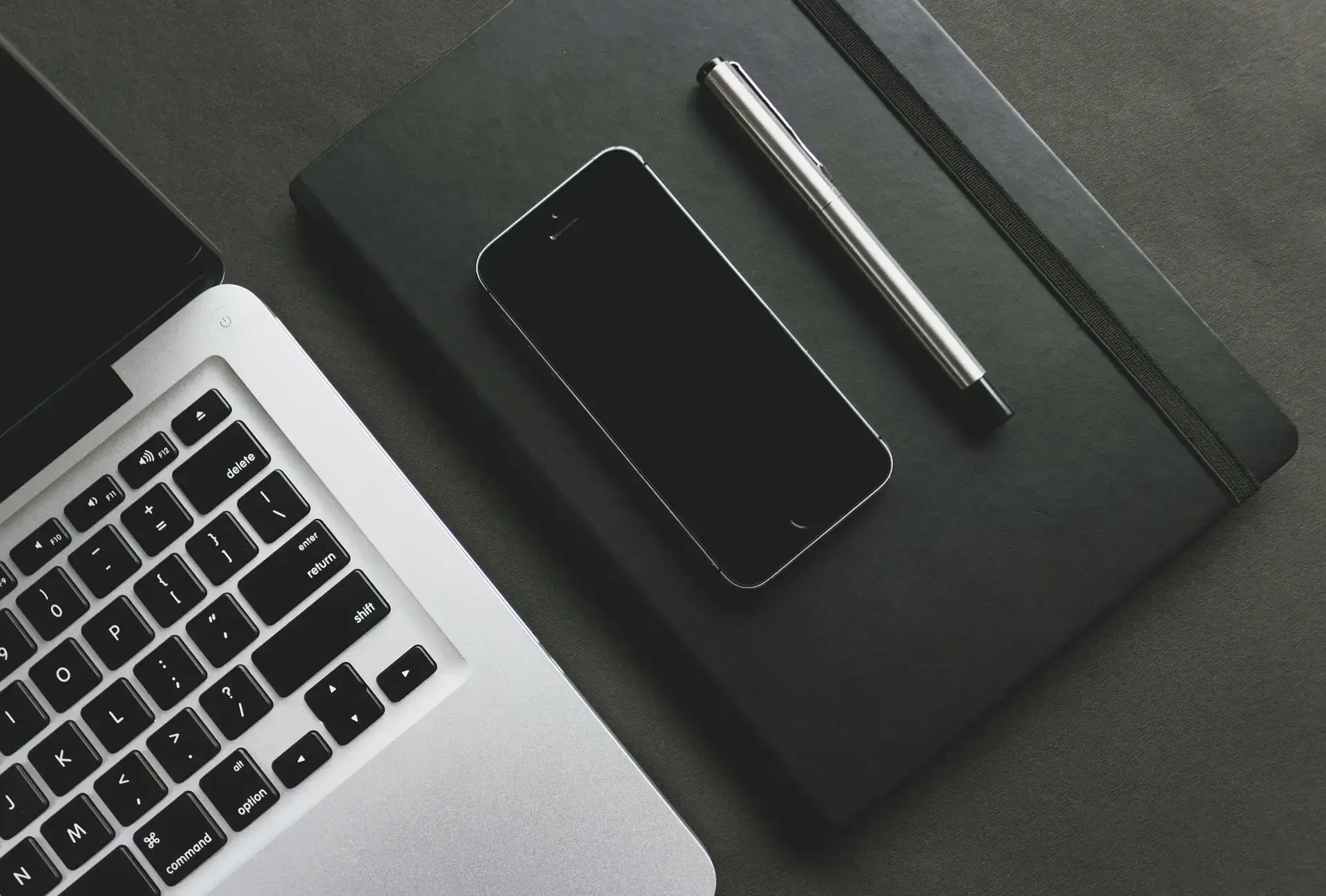 Common Customer Service Interview Questions & Answers in 2025