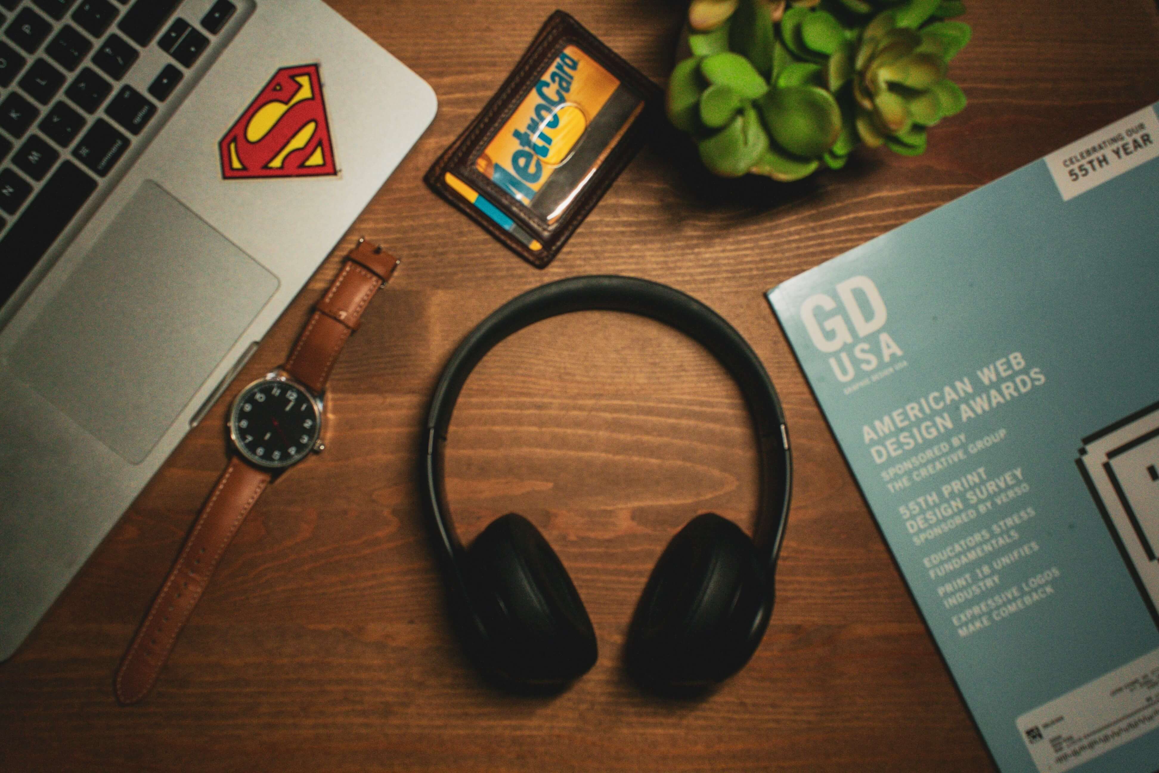 9 Ecommerce Social Listening Tools for 2026